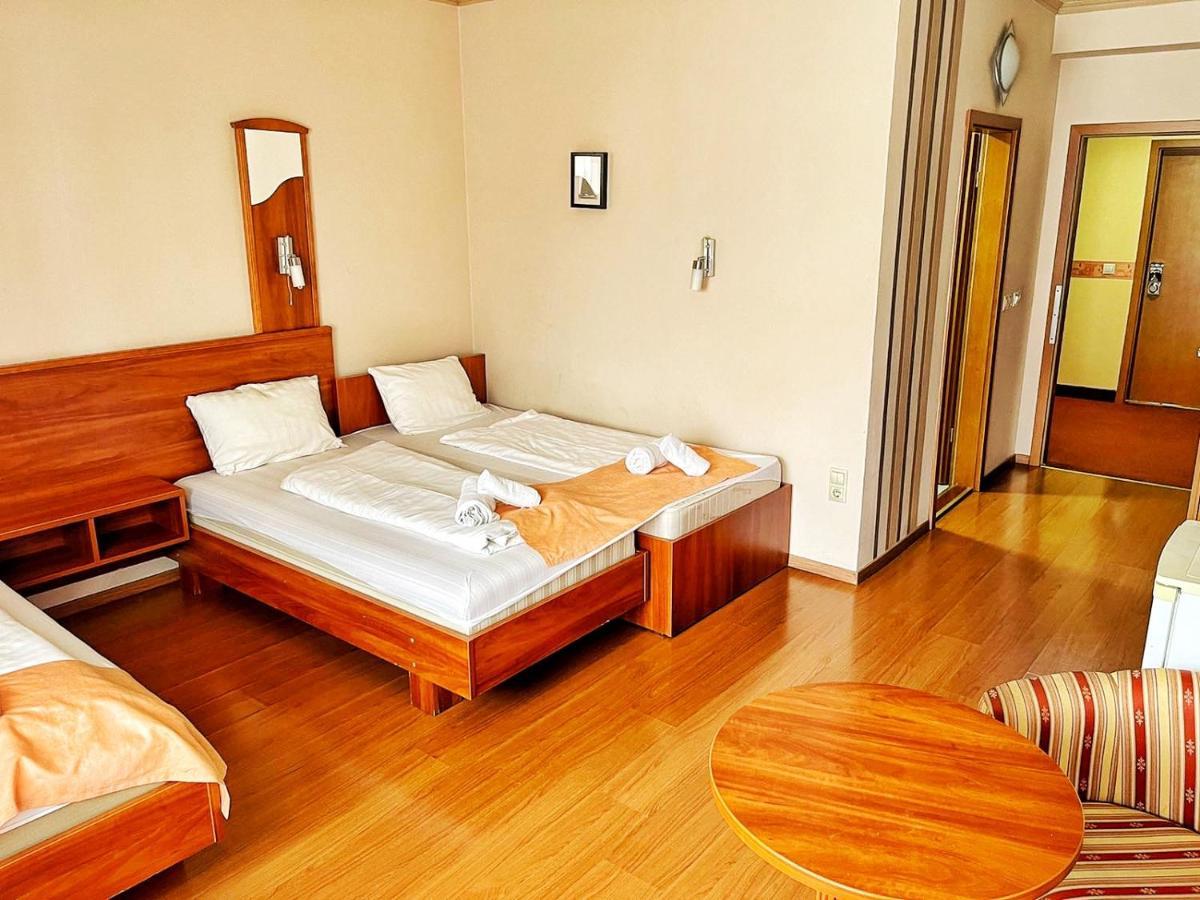 Alkotmany Vendeghaz Hotel Sárvár Kültér fotó